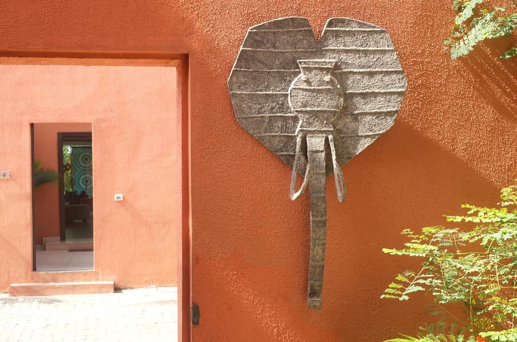 Hotel Maison Rouge Cotonou Eksteriør billede