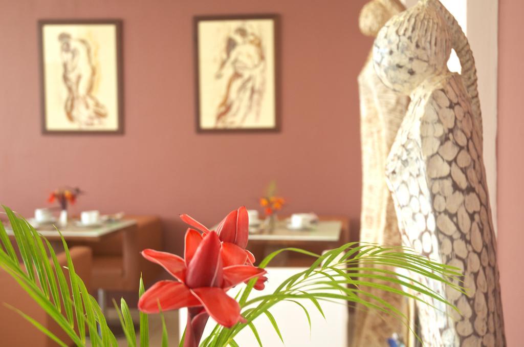 Hotel Maison Rouge Cotonou Eksteriør billede
